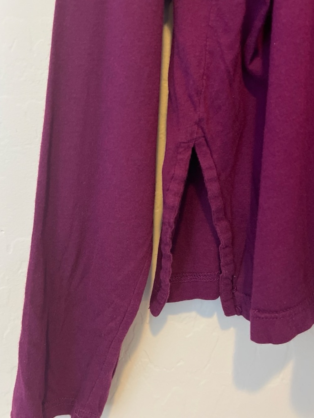 Puma Women’s Plum Purple Pullover Hoodie with White Cat Logo Cropped Size XL - Picture 4 of 9